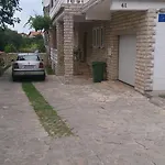 Mony Zadar