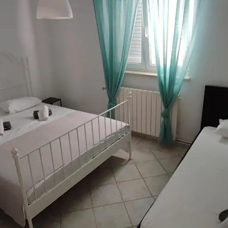 Mony Apartment *
