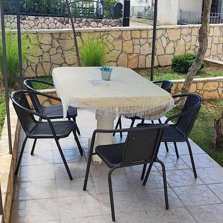 Apartment Mony Zadar